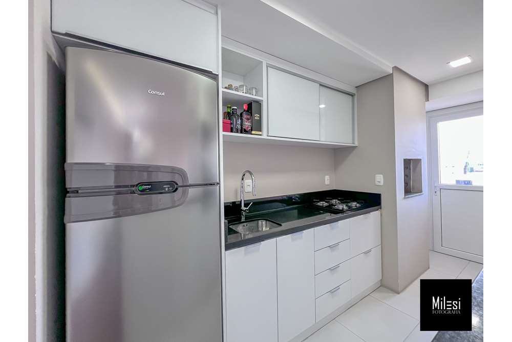 Apartamento à venda com 3 quartos, 96m² - Foto 8