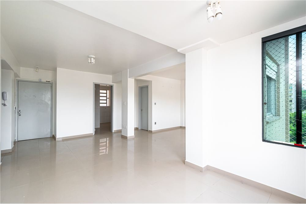 Apartamento à venda com 3 quartos, 136m² - Foto 3