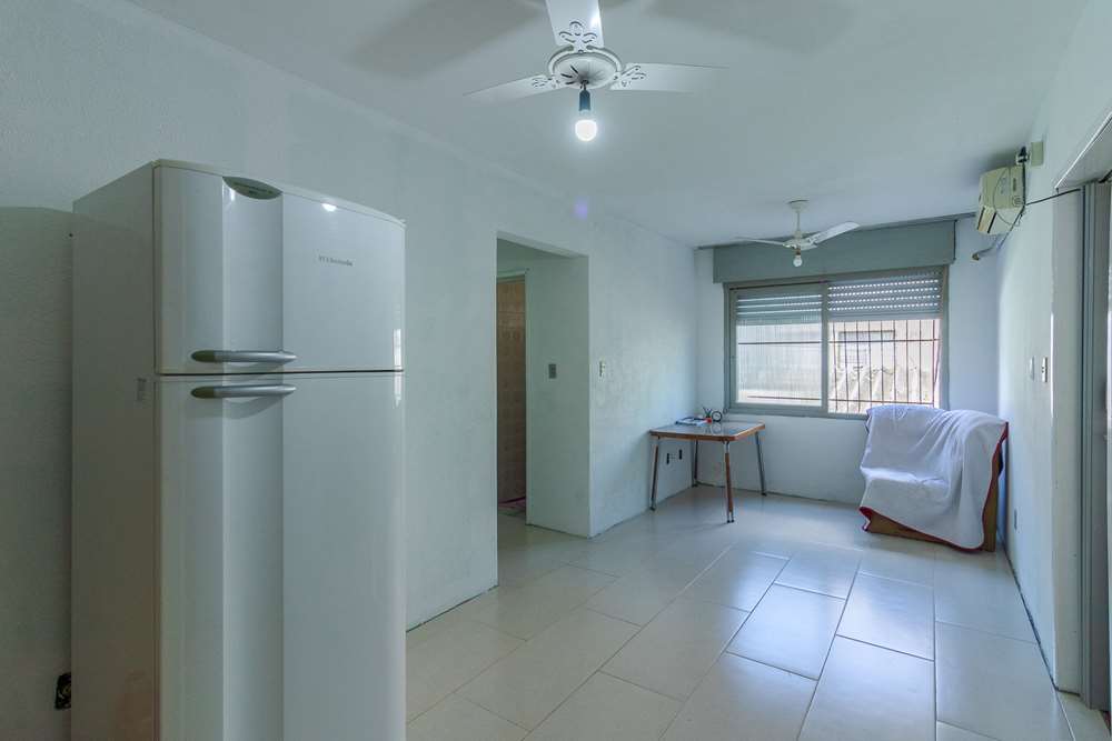 Apartamento à venda com 2 quartos, 70m² - Foto 2