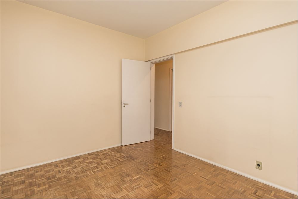 Apartamento à venda com 3 quartos, 119m² - Foto 12