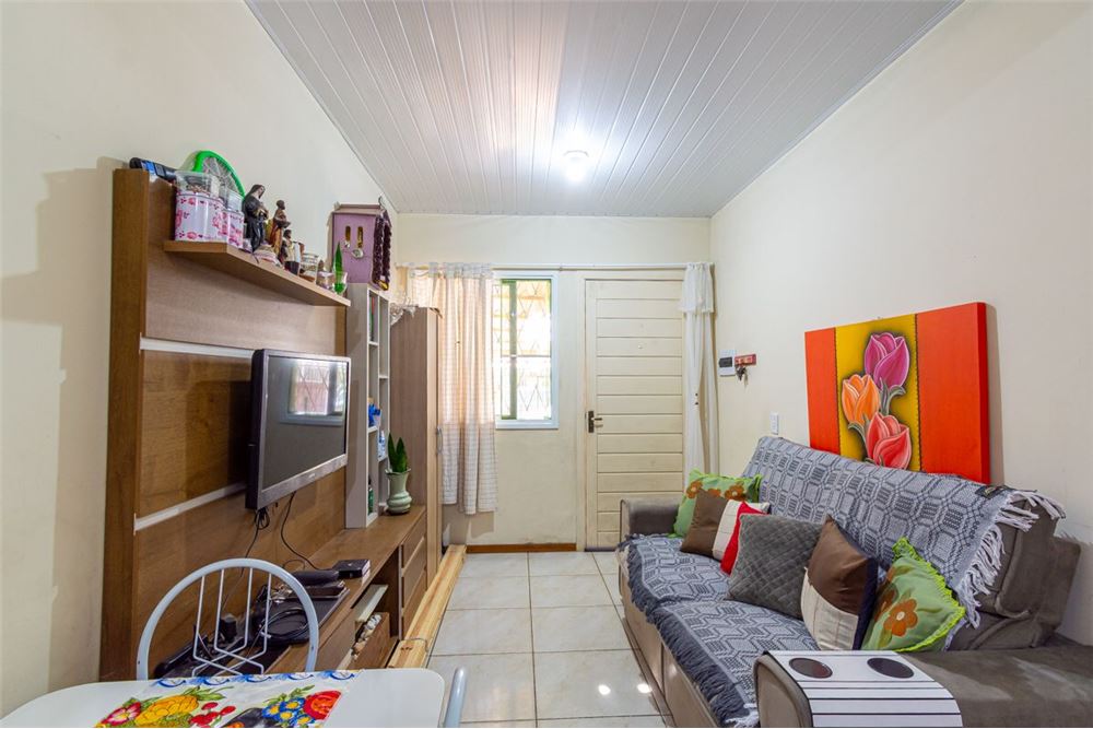 Casa à venda com 2 quartos, 45m² - Foto 3