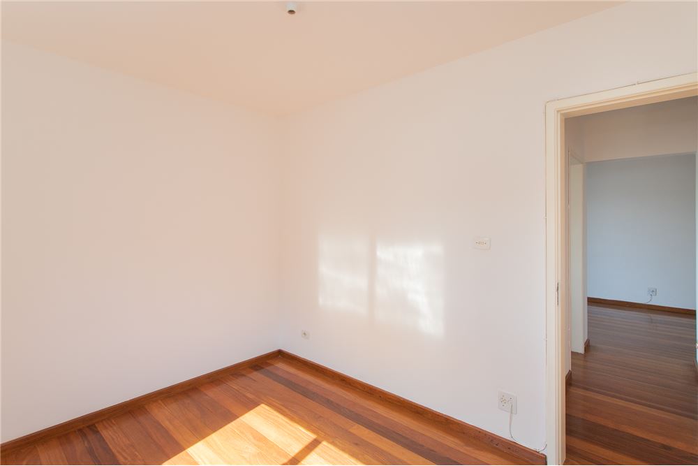 Apartamento à venda com 3 quartos, 70m² - Foto 5