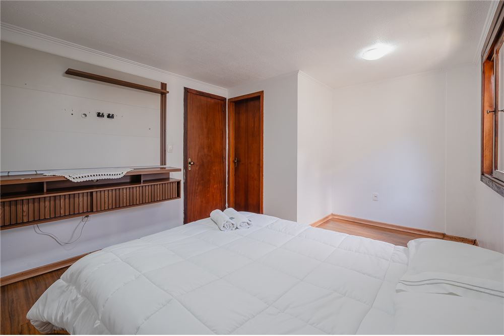 Casa à venda com 4 quartos, 159m² - Foto 10