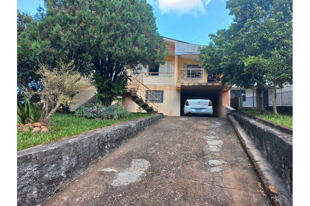 Casa à venda com 3 quartos, 122m² - Foto 1