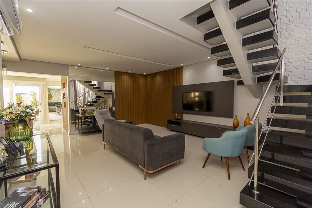 Casa à venda com 3 quartos, 235m² - Foto 11