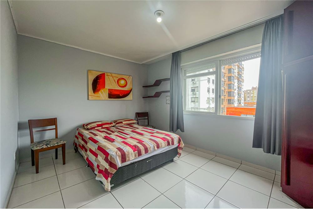 Apartamento à venda com 2 quartos, 70m² - Foto 12