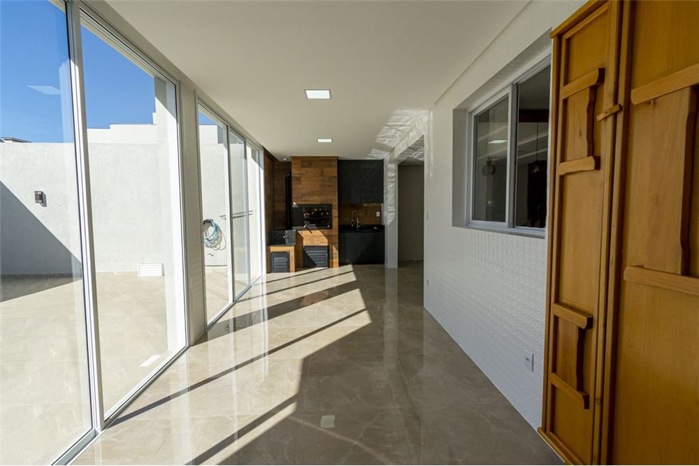 Casa à venda com 3 quartos, 227m² - Foto 19