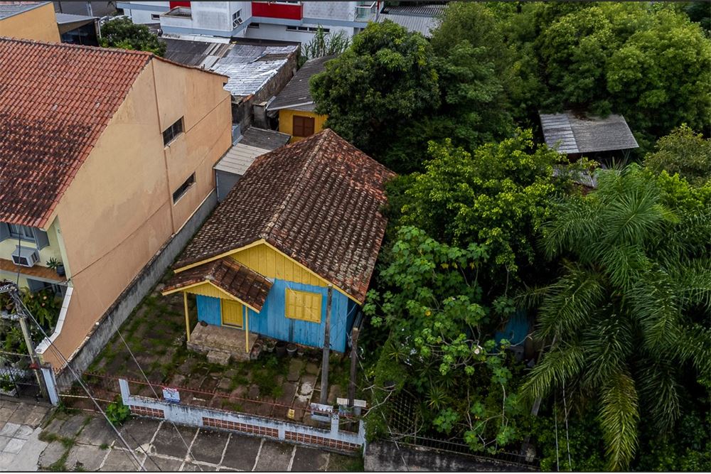 Terreno à venda, 300m² - Foto 1