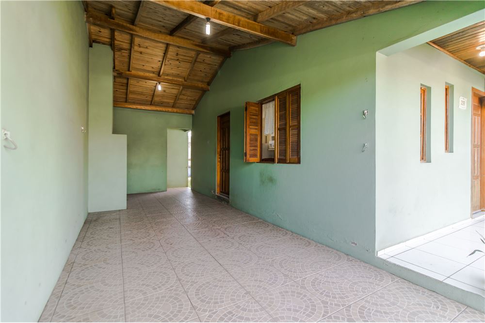 Casa à venda com 2 quartos, 250m² - Foto 4