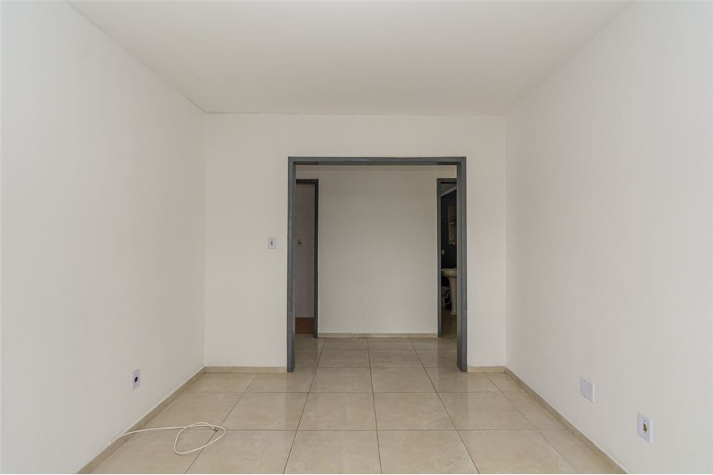 Apartamento à venda com 2 quartos, 102m² - Foto 2