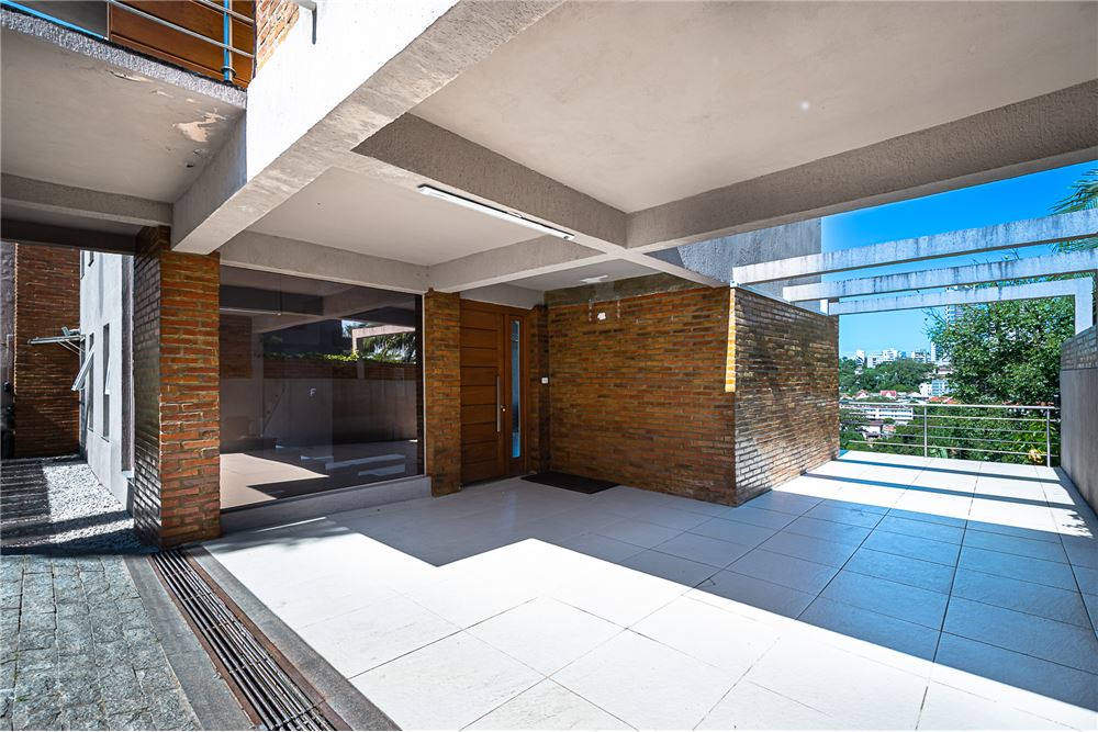 Casa à venda com 3 quartos, 450m² - Foto 15