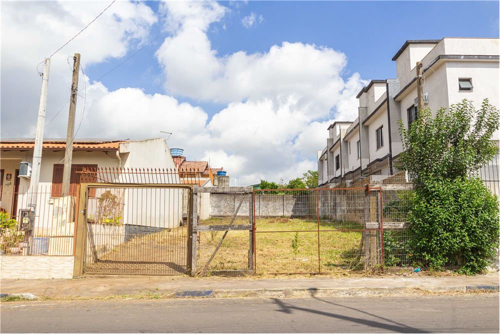 Terreno à venda, 300m² - Foto 1