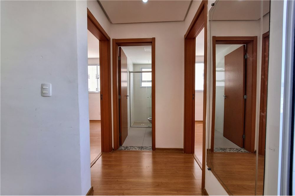 Apartamento à venda com 2 quartos, 43m² - Foto 4