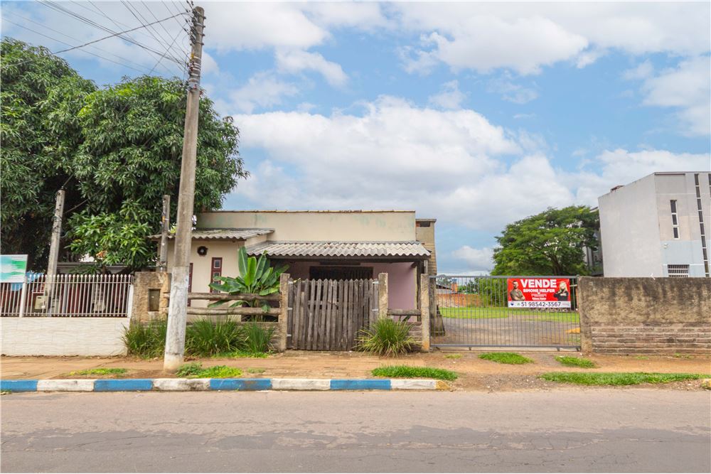 Casa à venda com 1 quarto, 100m² - Foto 1