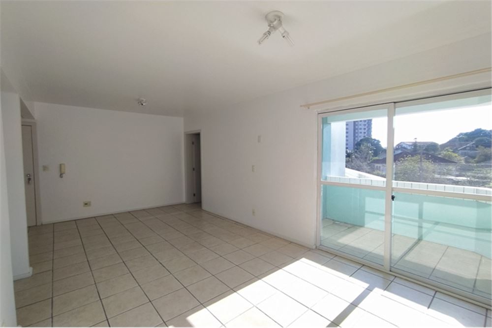 Apartamento para alugar com 2 quartos, 80m² - Foto 4