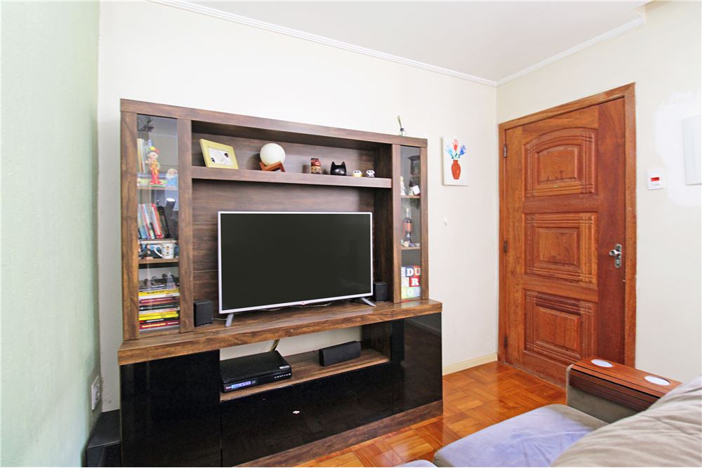 Apartamento à venda com 2 quartos, 85m² - Foto 4