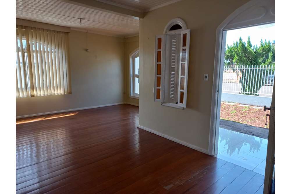 Casa à venda com 4 quartos, 200m² - Foto 11