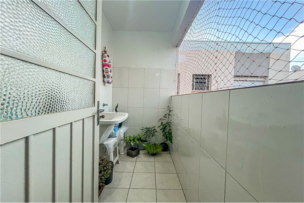 Apartamento à venda com 2 quartos, 52m² - Foto 11