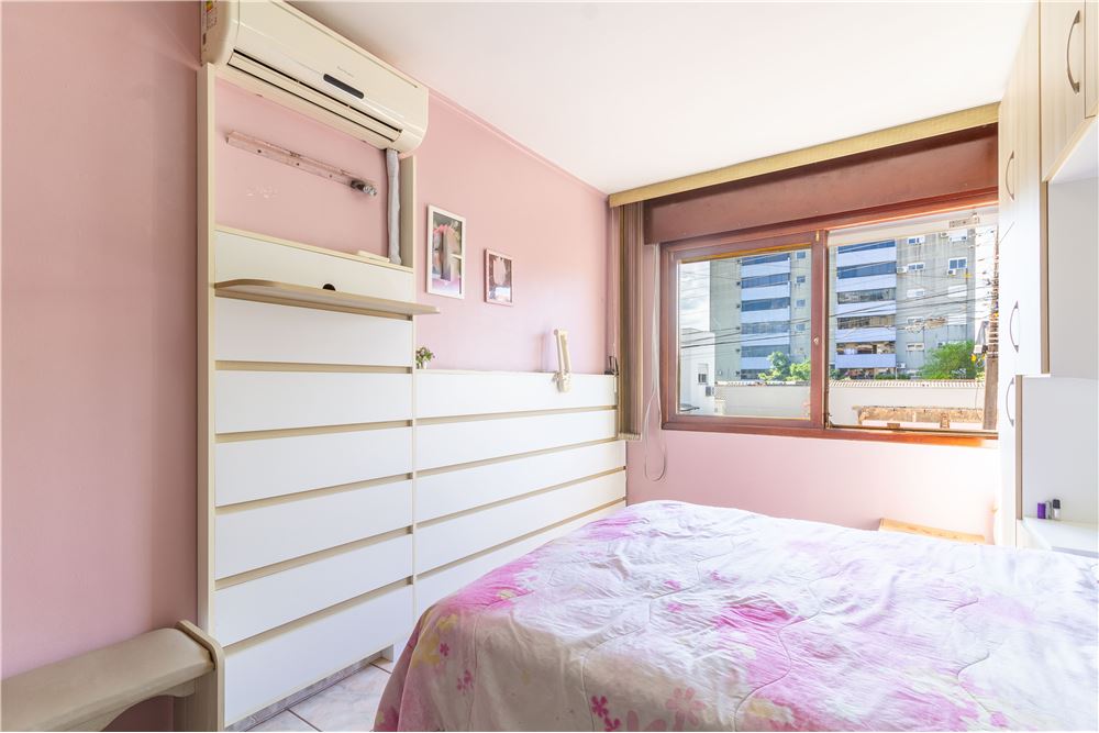 Apartamento à venda com 3 quartos, 105m² - Foto 4