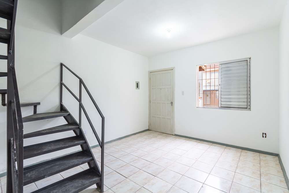 Casa à venda com 2 quartos, 55m² - Foto 8