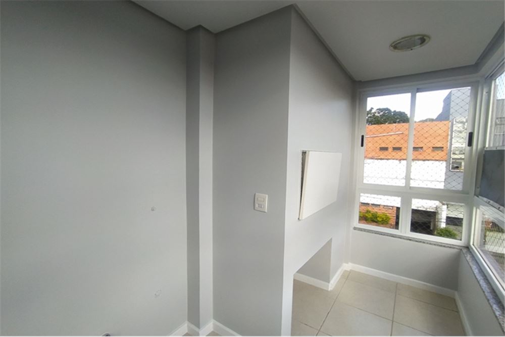 Apartamento para alugar com 3 quartos, 137m² - Foto 5