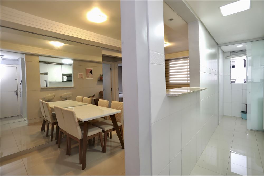 Apartamento à venda com 2 quartos, 78m² - Foto 3