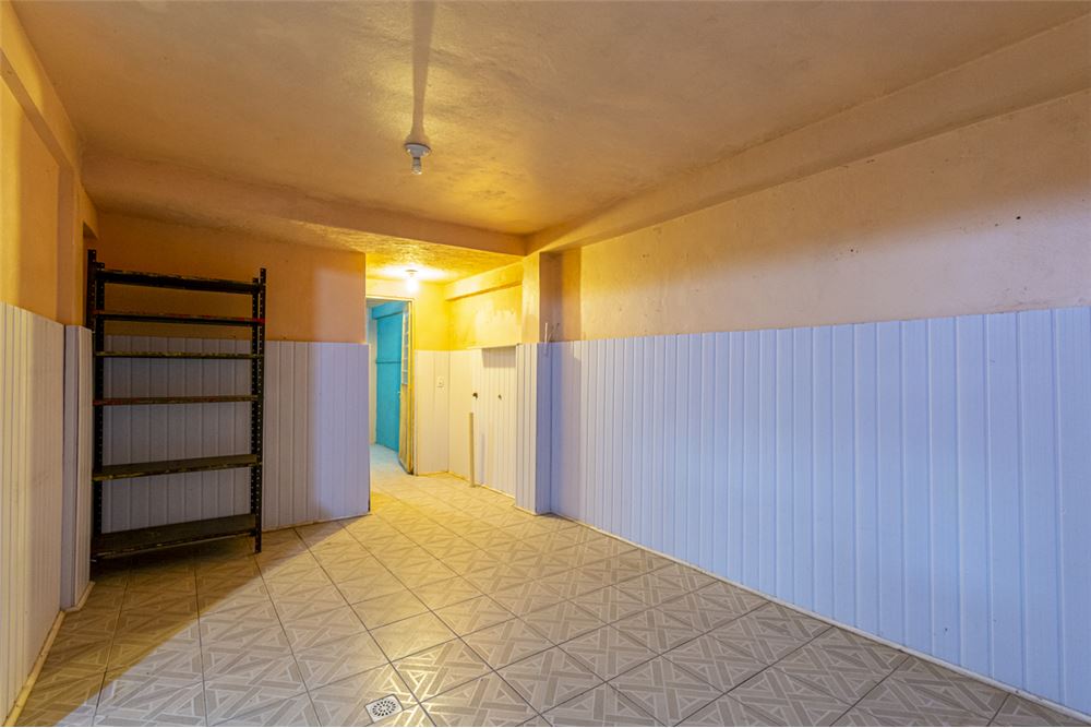 Casa à venda com 4 quartos, 200m² - Foto 12