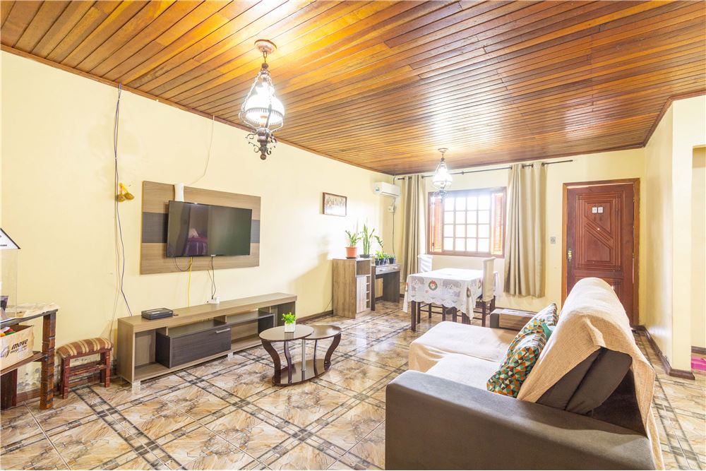 Casa à venda com 3 quartos, 170m² - Foto 4