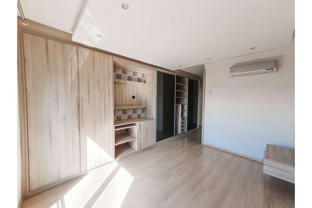 Apartamento à venda com 4 quartos, 220m² - Foto 23