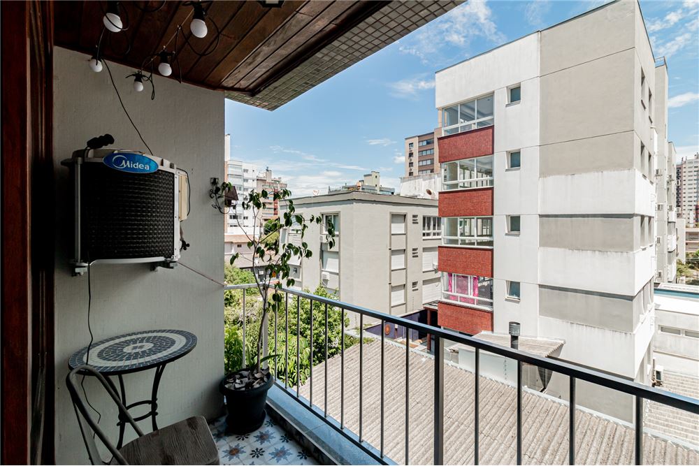 Apartamento à venda com 2 quartos, 117m² - Foto 11