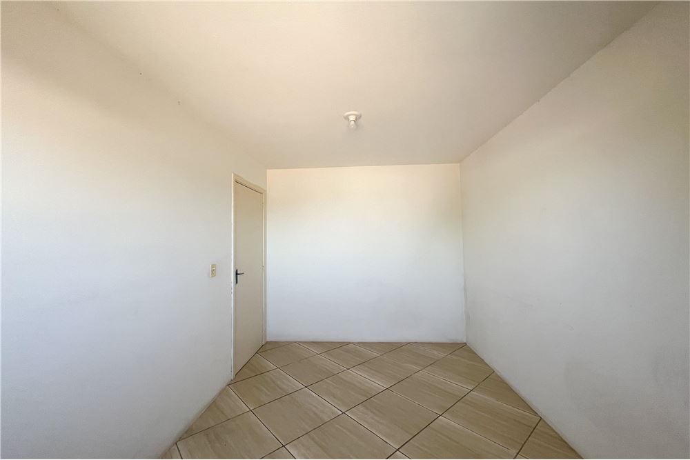 Apartamento à venda com 2 quartos, 63m² - Foto 11