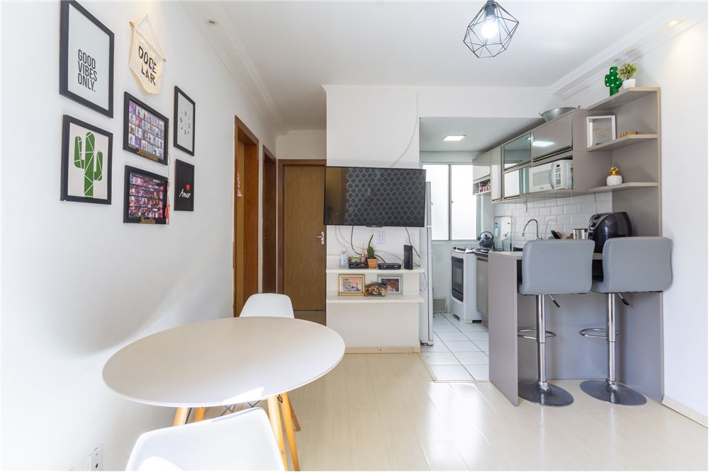 Apartamento à venda com 2 quartos, 43m² - Foto 3