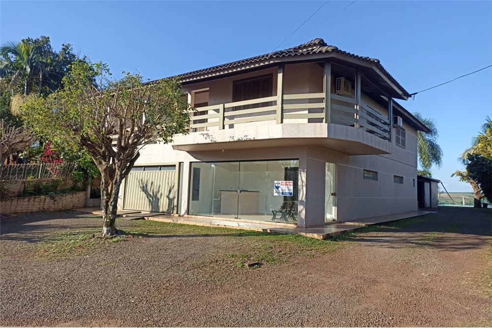 Casa à venda com 4 quartos, 315m² - Foto 1