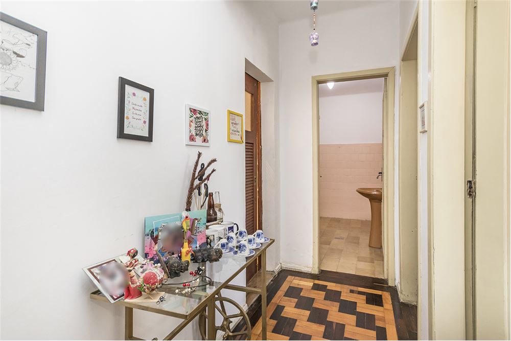 Apartamento à venda com 2 quartos, 81m² - Foto 4