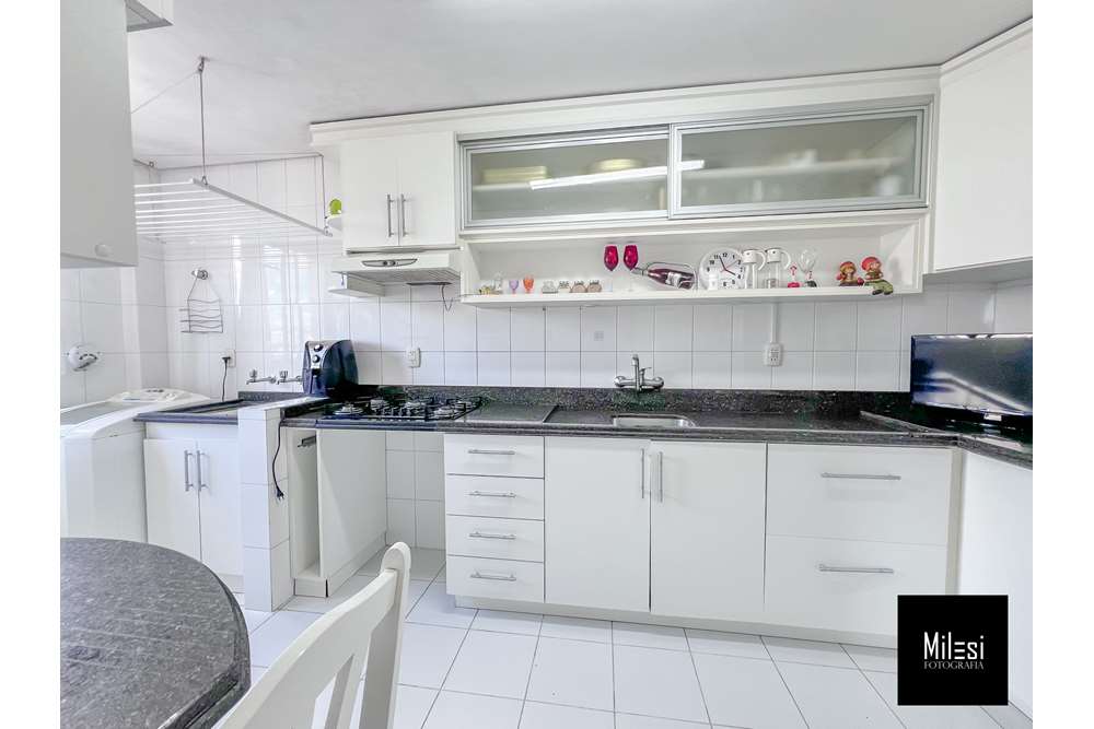 Apartamento à venda com 3 quartos, 94m² - Foto 10