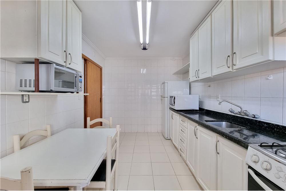 Apartamento à venda com 2 quartos, 107m² - Foto 12