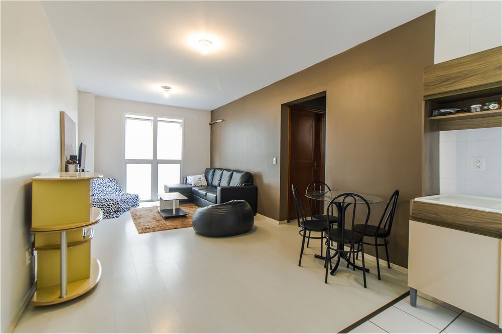 Apartamento à venda com 2 quartos, 76m² - Foto 3