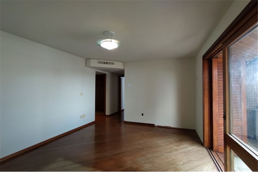 Apartamento à venda com 3 quartos, 221m² - Foto 24