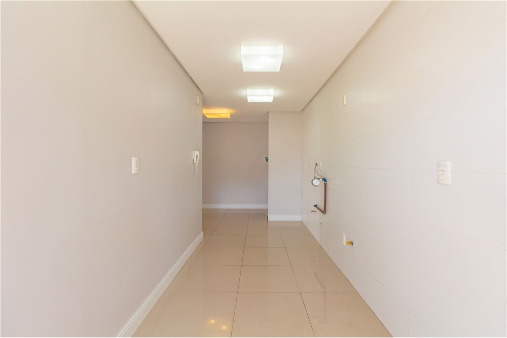 Apartamento à venda com 2 quartos, 104m² - Foto 8