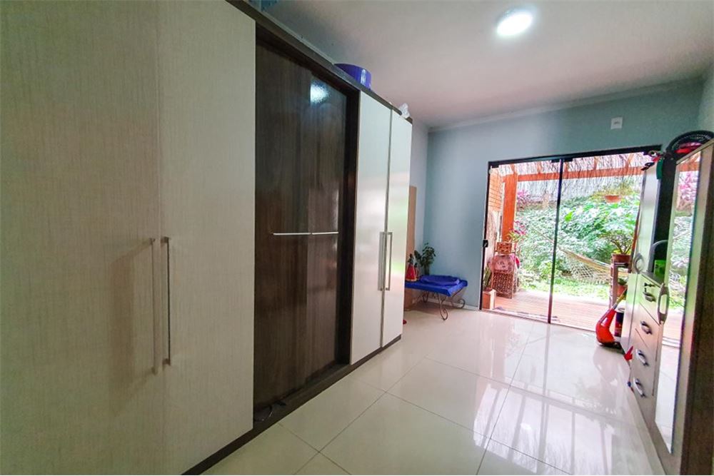 Casa à venda com 2 quartos, 55m² - Foto 12