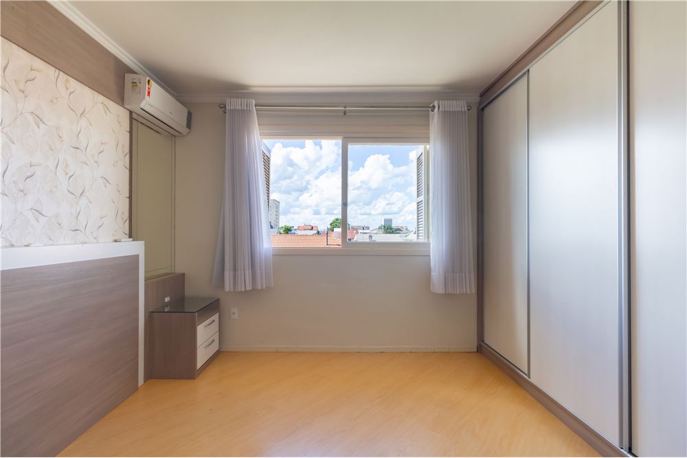 Apartamento à venda com 3 quartos, 121m² - Foto 25