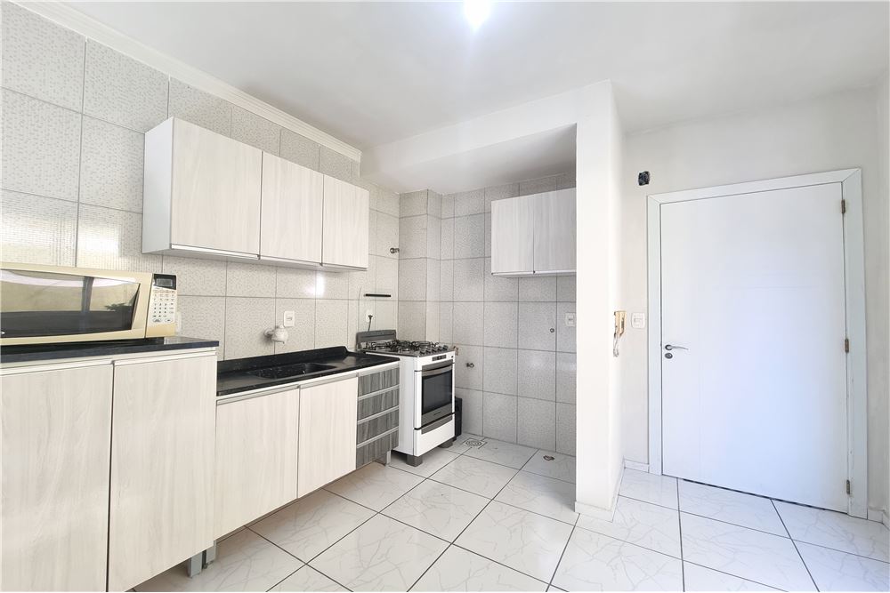 Apartamento à venda com 1 quarto, 48m² - Foto 3