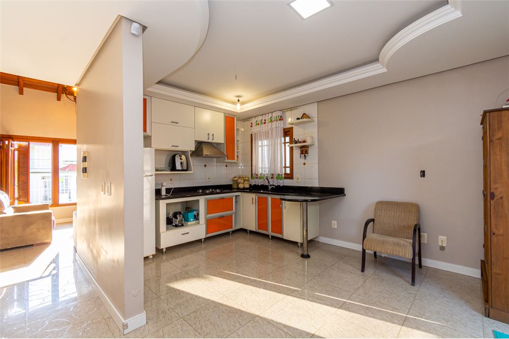 Casa à venda com 4 quartos, 270m² - Foto 15