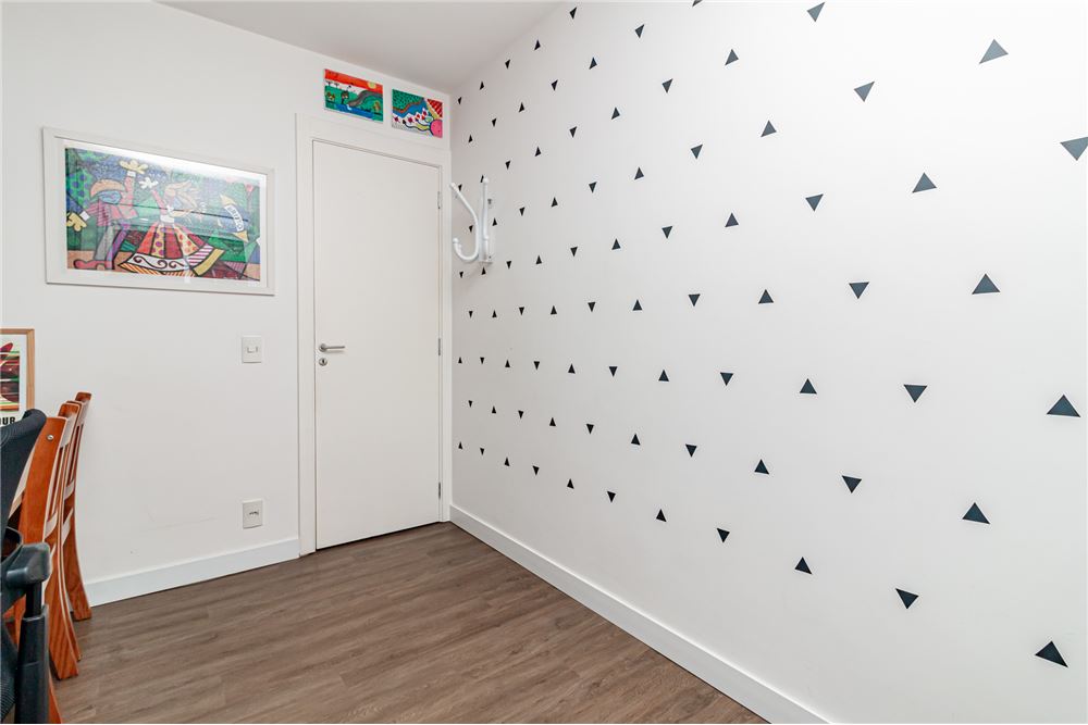 Apartamento à venda com 2 quartos, 55m² - Foto 15