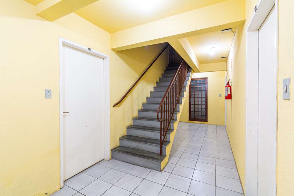 Apartamento à venda com 3 quartos, 56m² - Foto 2