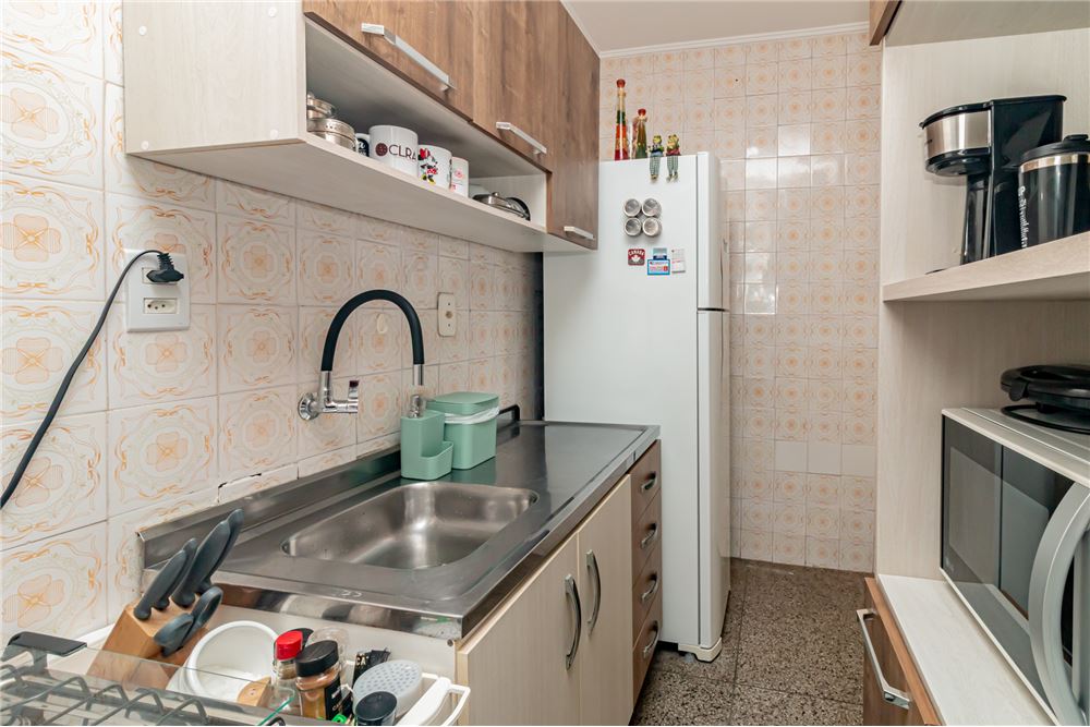 Apartamento à venda com 1 quarto, 45m² - Foto 10