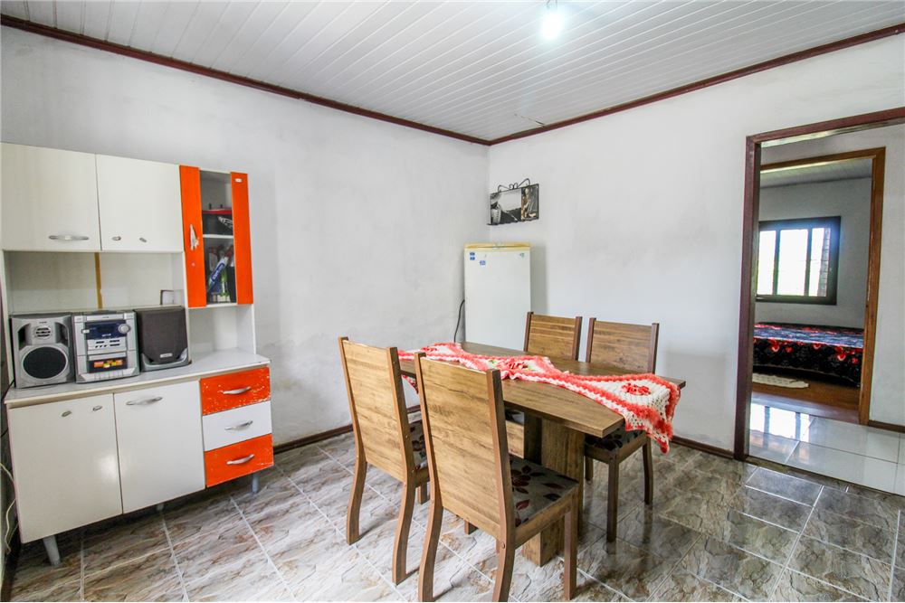 Casa à venda com 3 quartos, 160m² - Foto 3