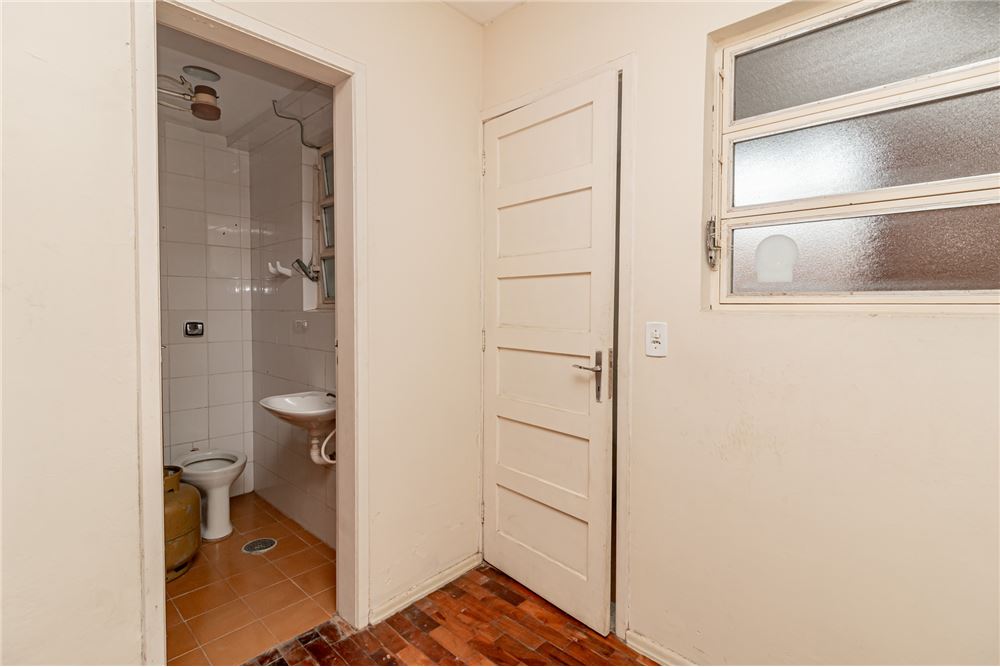 Apartamento à venda com 1 quarto, 84m² - Foto 9