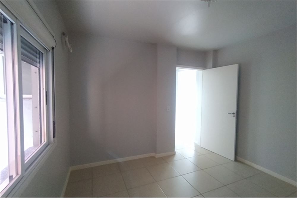 Apartamento para alugar com 3 quartos, 137m² - Foto 9