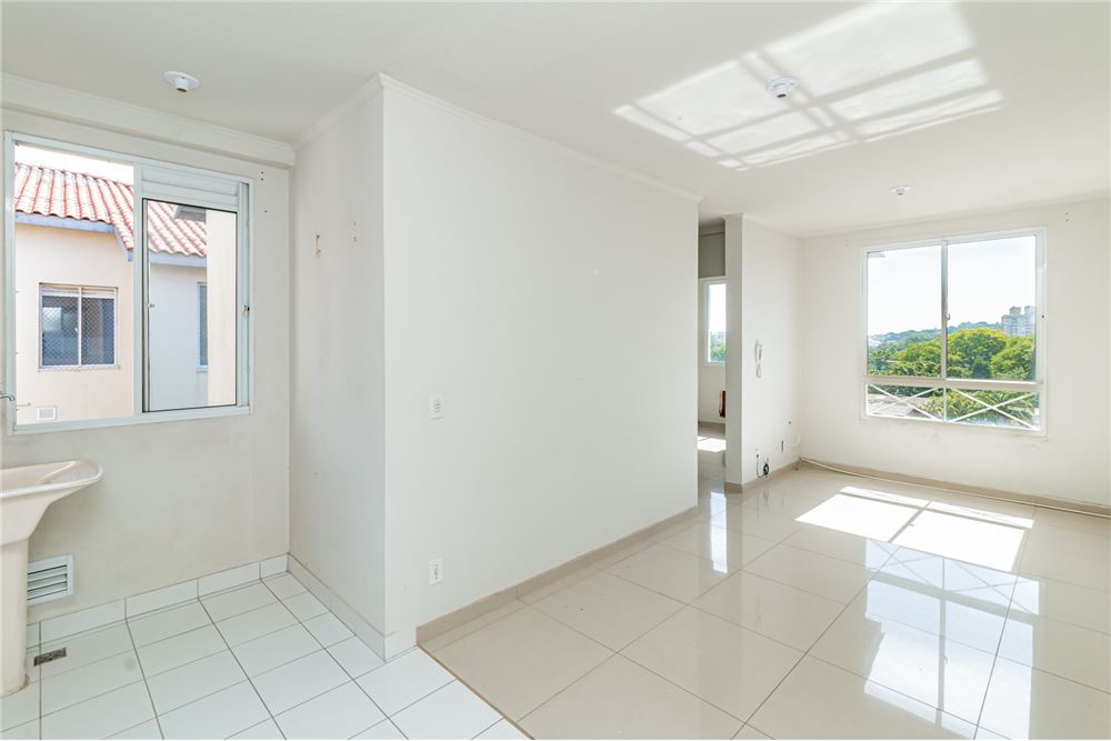 Apartamento à venda com 2 quartos, 43m² - Foto 1